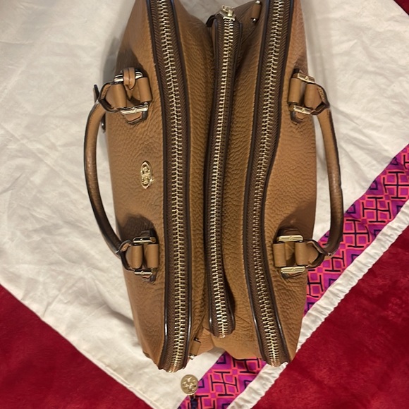 COPY - Tory, Burch bag, brown in color, and in excellent condition. - Picture 2 of 4